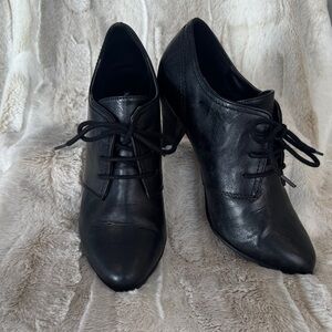 X-Appeal Black Leather Lace-Up Heels